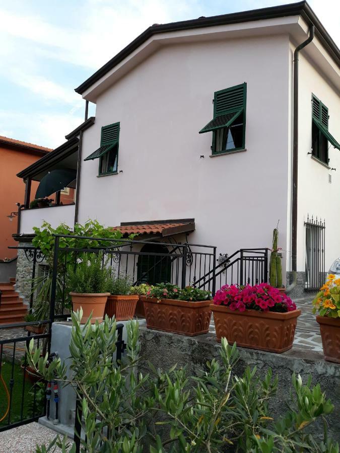La Villa La Spezia Bagian luar foto